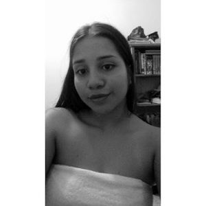 Meet your Posher, Camila